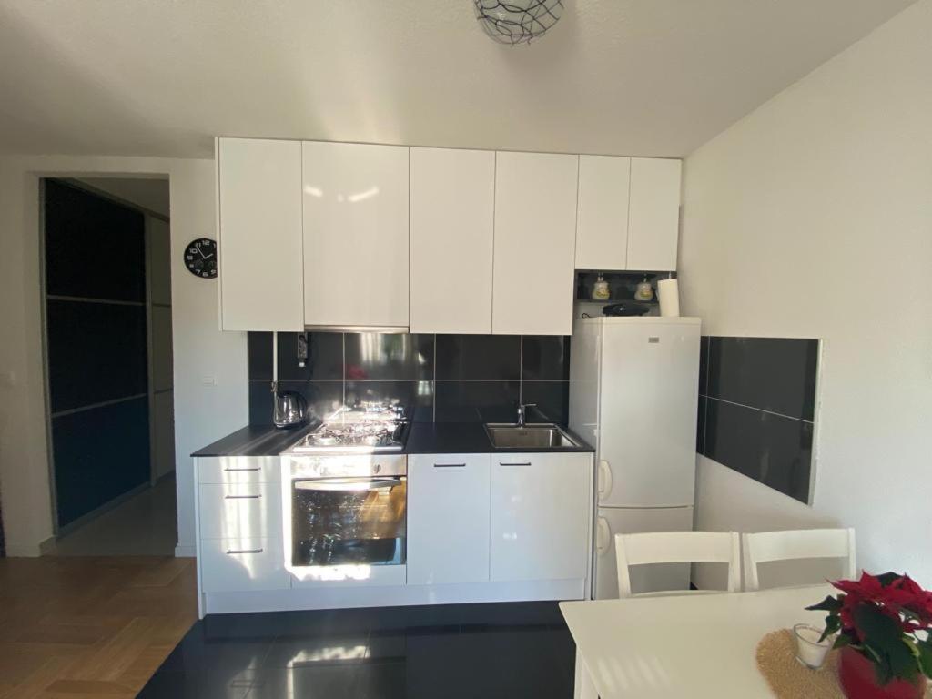 Studio Apartman Ana Загреб Екстер'єр фото
